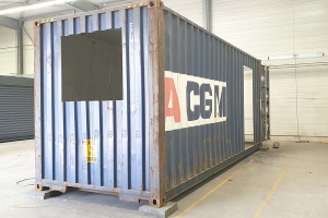 STEELWOOD | Container aménagé en studio